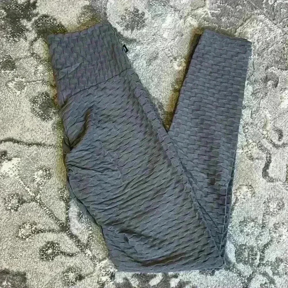 Women's Grey Honeycomb Scrunch Butt Leggings Size Small - Picture 1 of 9
